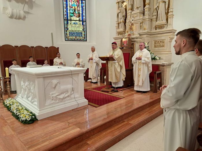 e837df8c-d658-4f27-8c10-8a726bf58157