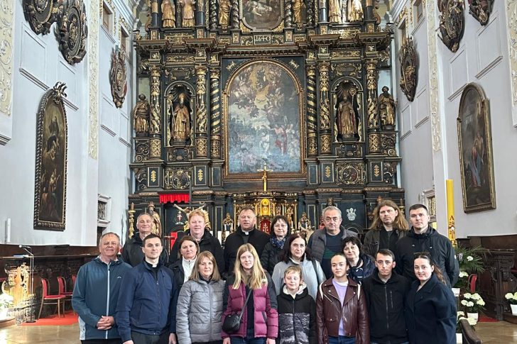 PHOTO-2026-04-10-18-00-48 22