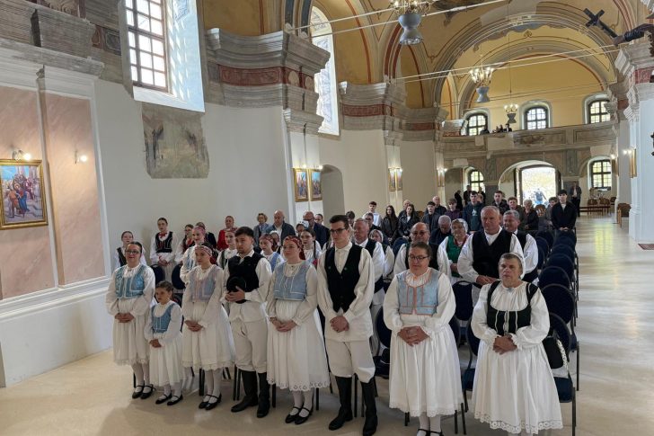 PHOTO-2026-04-12-20-55-25 15